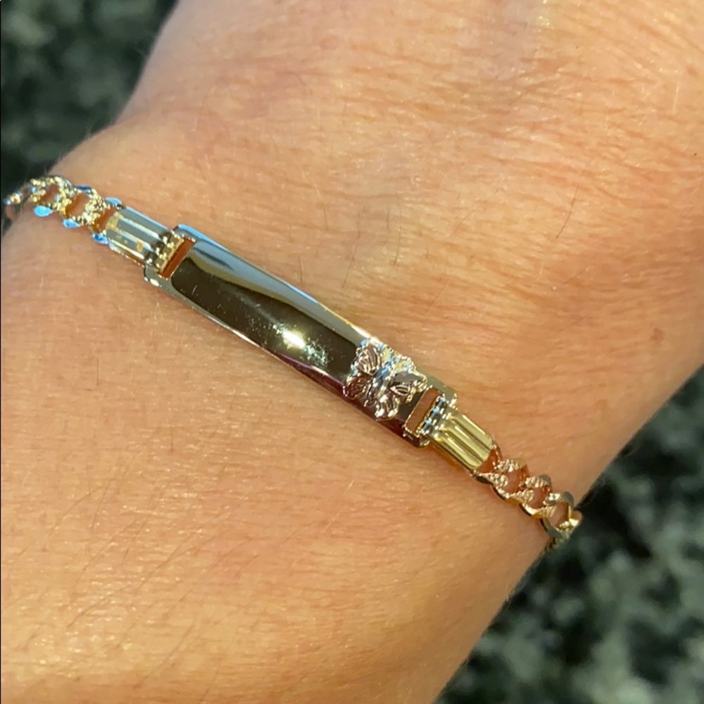 Girls 14k Gold Butterfly ID Bracelet 6 inches - Picture 3 of 15